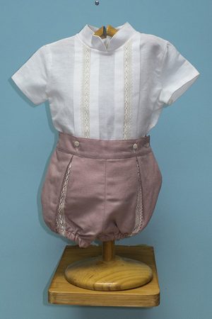 Conjunto niño. Camisa lino beis, cuello mao y manga corta. Pantalón ranita lino color rosa palo. Infantiles Tote.